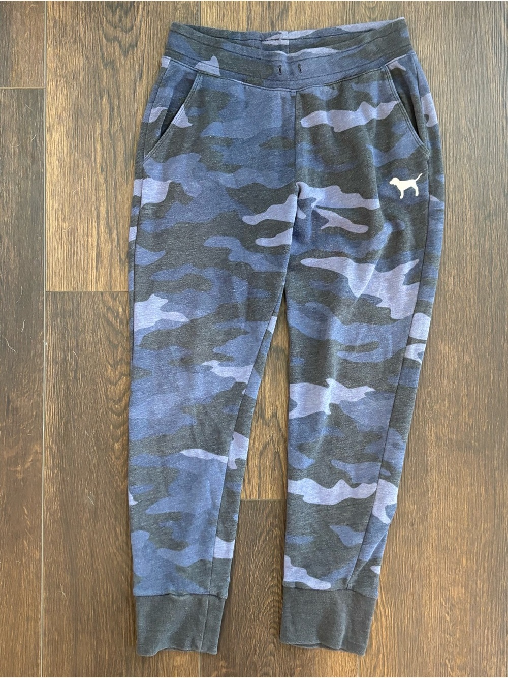 PINK Victoria’s Secret Blue Camo Jogger Sweatpants Logo Athleisure